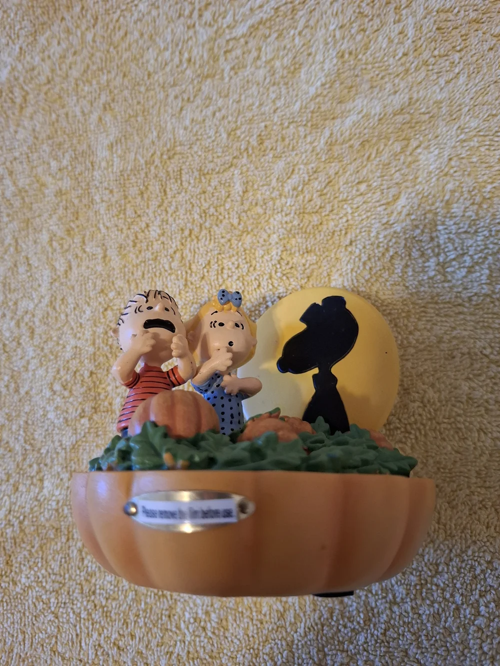 Peanuts Halloween Figurine Set - Orange & Green Holiday Decor by Peanuts